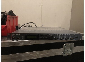 Electro-Voice DX 38 (5315)