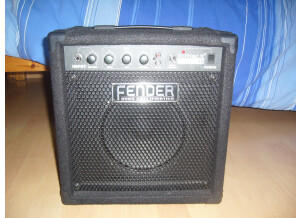 Fender Rumble 15 Combo (92856)