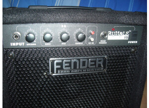 Fender Rumble 15 Combo (29596)