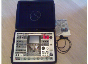 Roland MC909 Groove Box