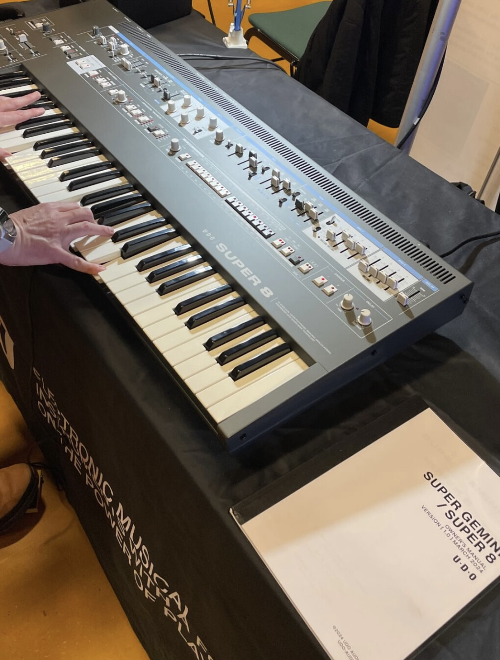 6230015.jpeg 6230015.jpeg