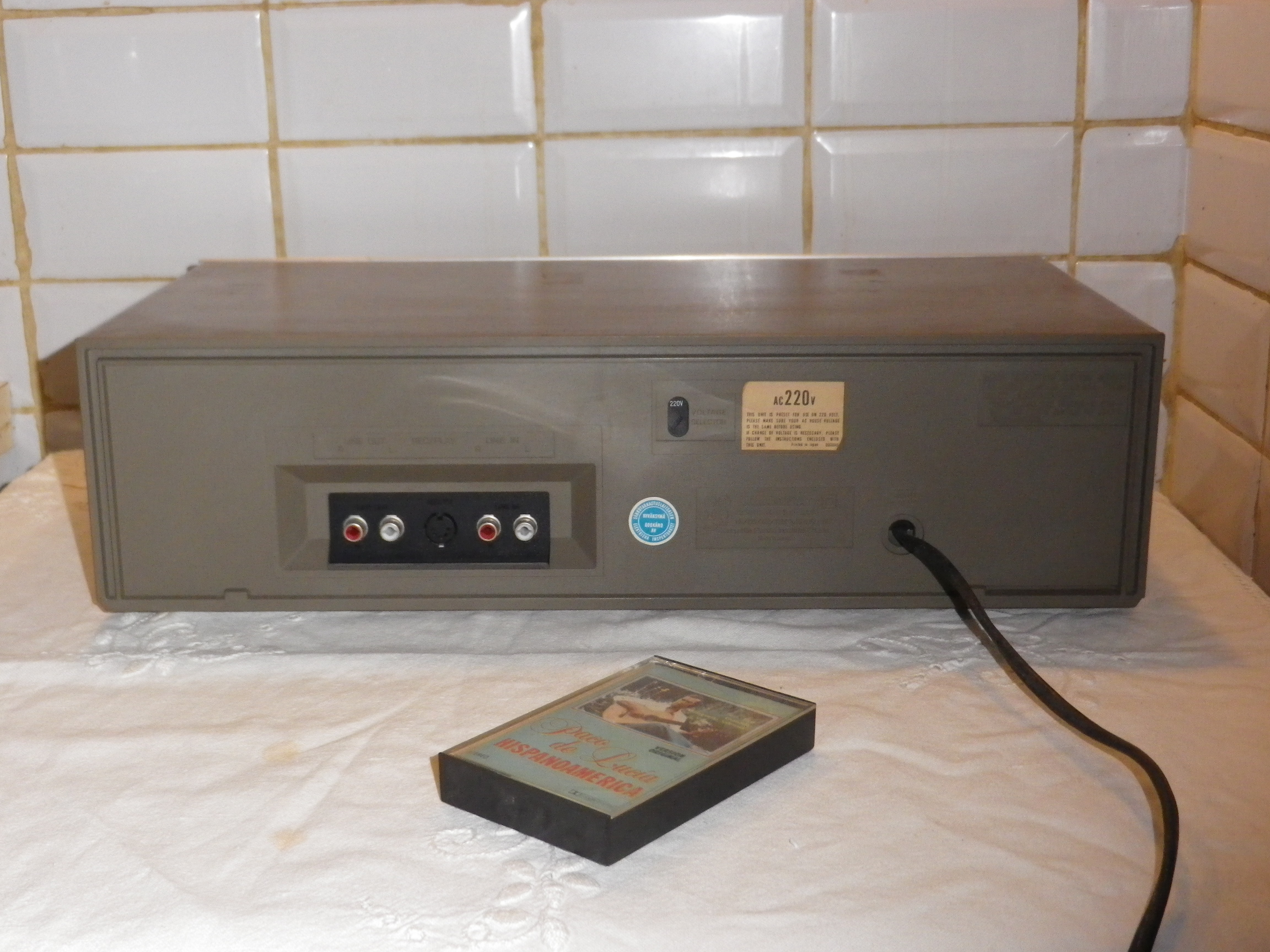 PLATINECASSETTETHENISCM14 (4)