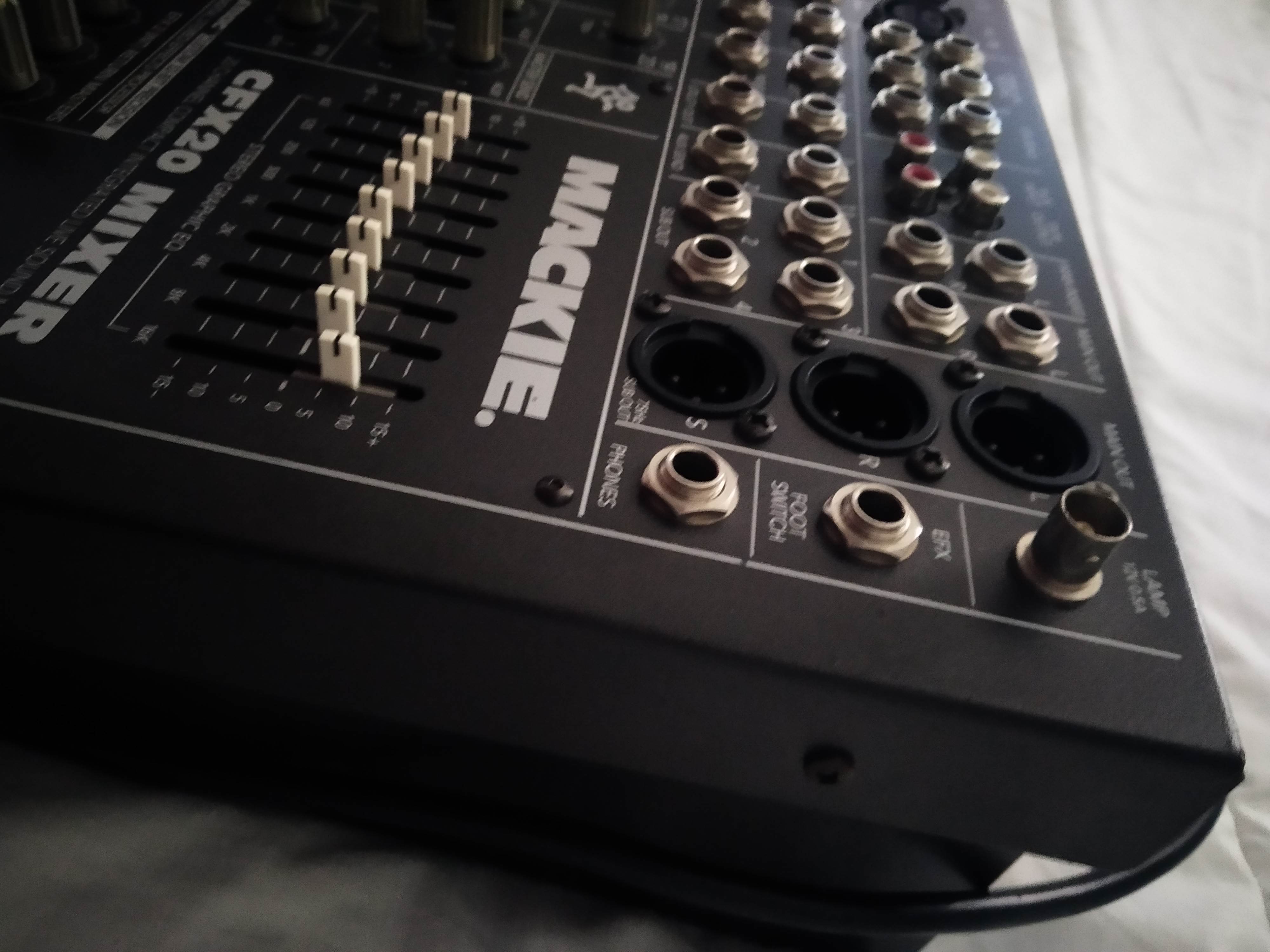 Mackie CFX20 (31678)