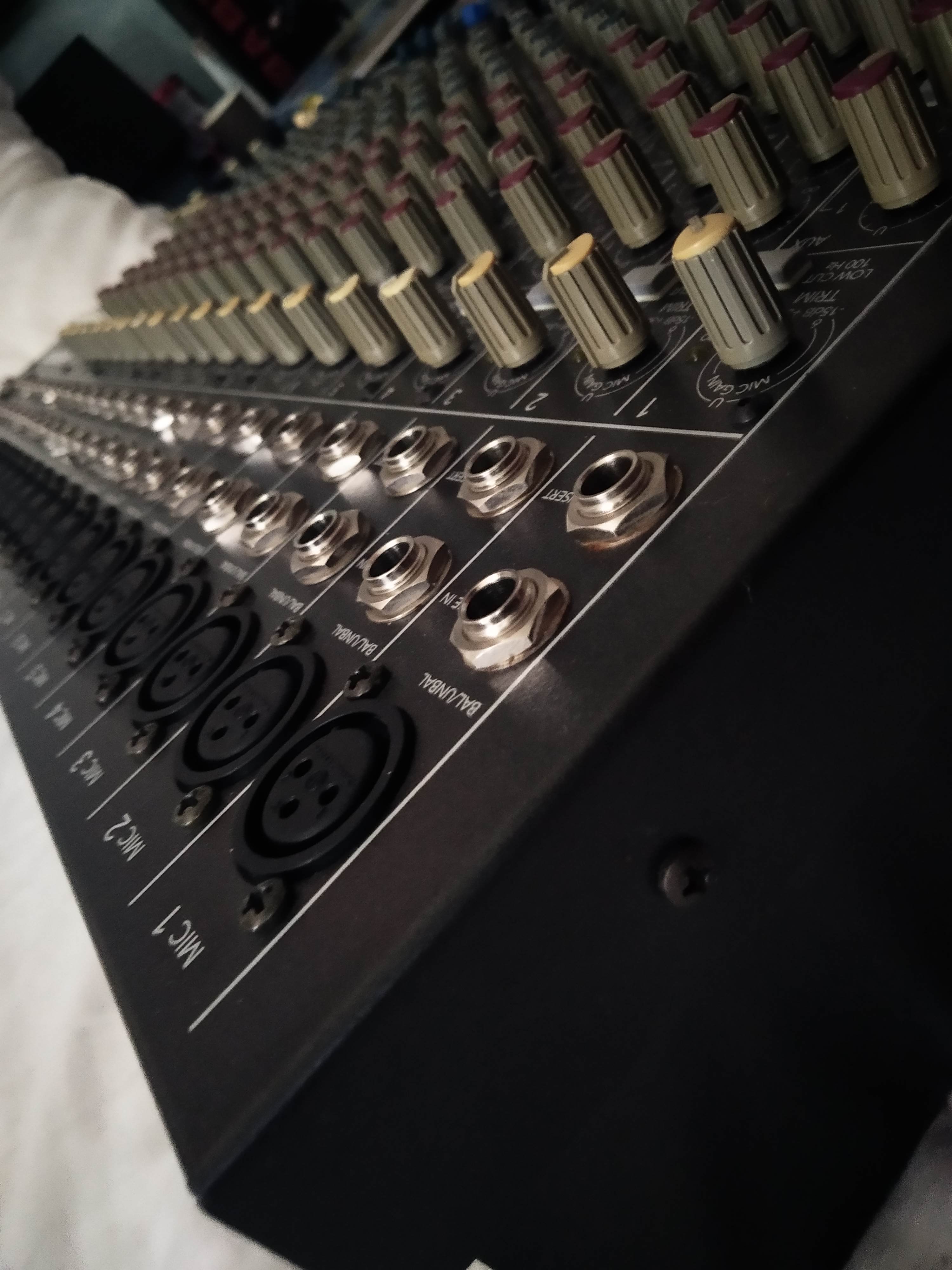 Mackie CFX20 (50173)