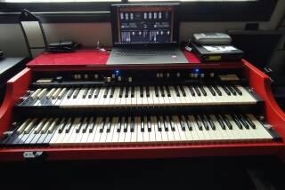 IK Multimedia Hammond B-3X