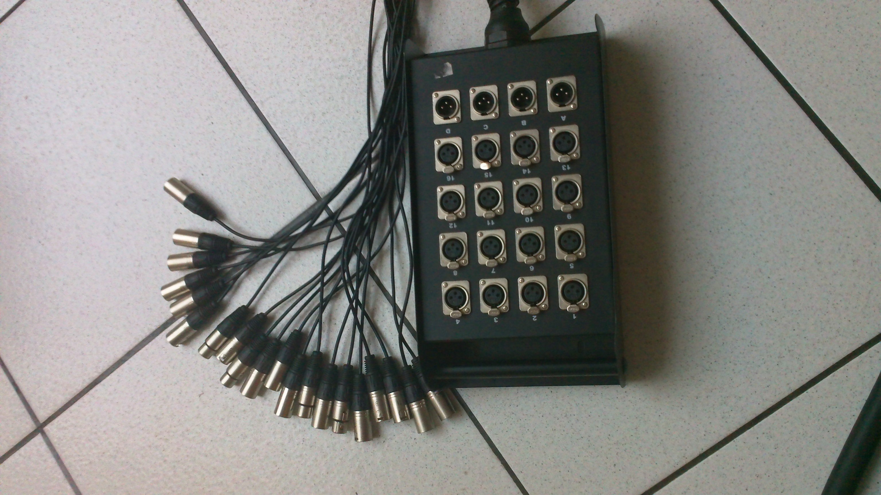 Vends Mutipaire 16/4 de 30 m avec boitier 