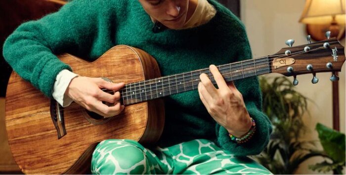 Taylor Jacob Collier Signature Model 6-String : Jacob Collier Signature Model 6-StringLifestyle3 Taylor Jacob Collier Signature Model 6-String : Jacob Collier Signature Model 6-StringLifestyle3