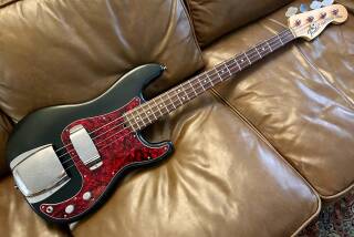 Fender Highway One Precision Bass (2006-2011)