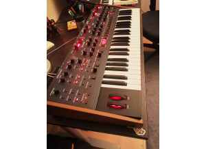 Dave Smith Instruments OB-6 (79250)