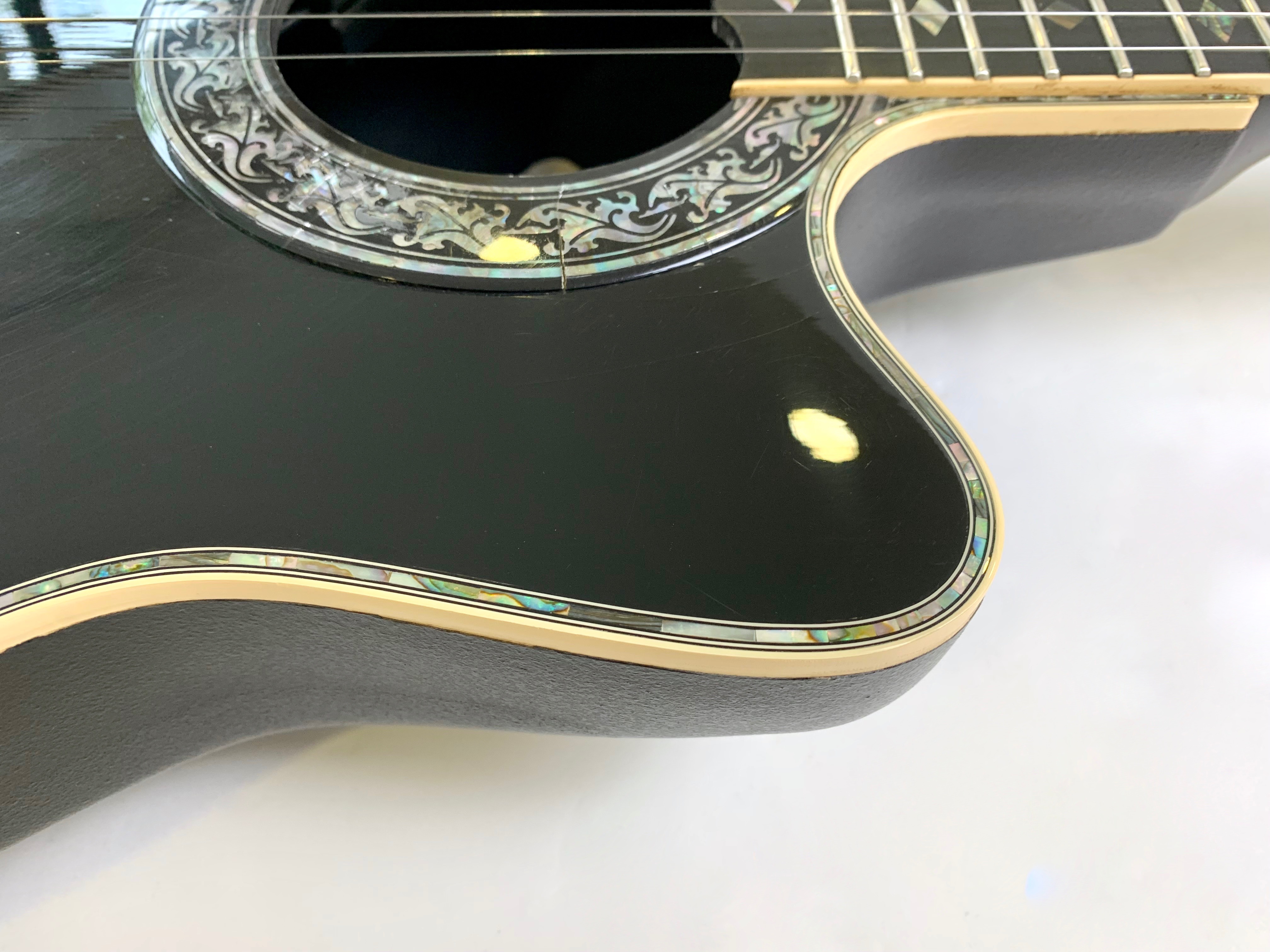 Ovation 1869 (83939)