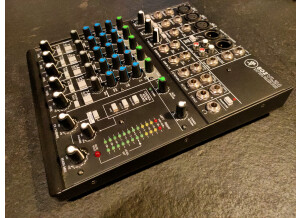 Mackie 802VLZ4 (81503)