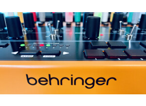 Behringer Crave (9495)
