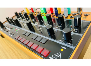 Behringer Crave (66902)