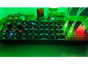 Behringer Neutron (25458)