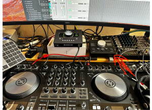 Native Instruments Traktor Kontrol S4 mk3 (58031)