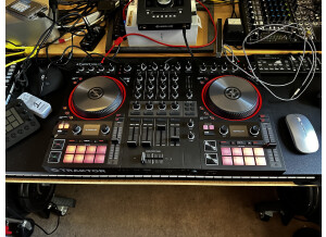 Native Instruments Traktor Kontrol S4 mk3 (13139)