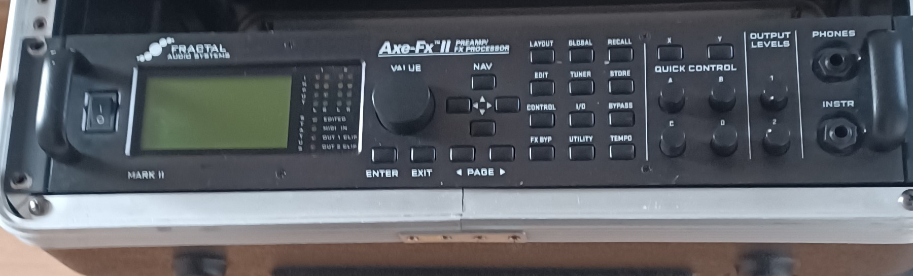 Fractal Audio Systems Axe-Fx II (32130)