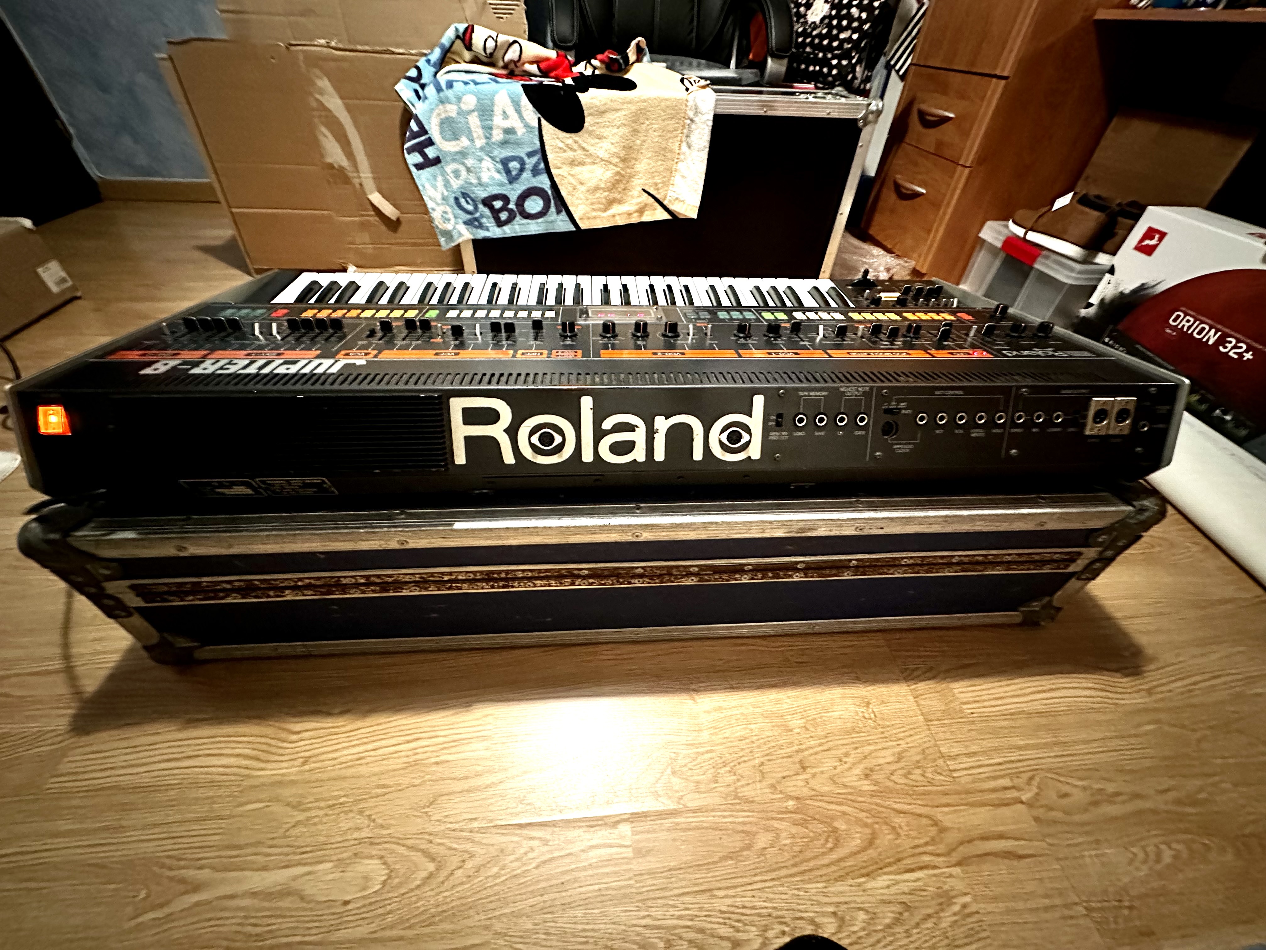 Roland Jupiter-8 (34945)