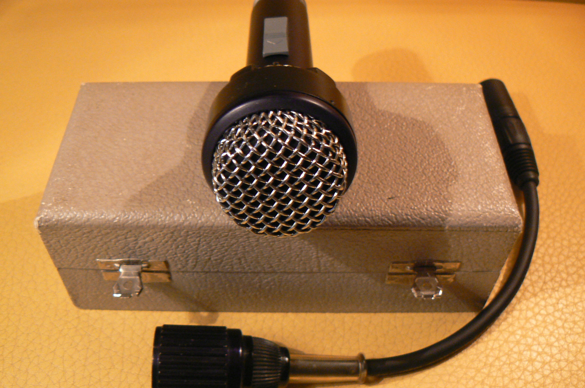 Beyerdynamic M 410 (85159)