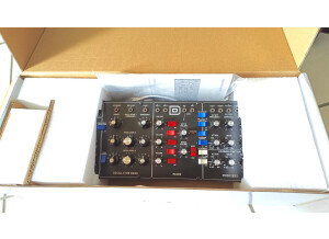 Behringer Model D (80997)