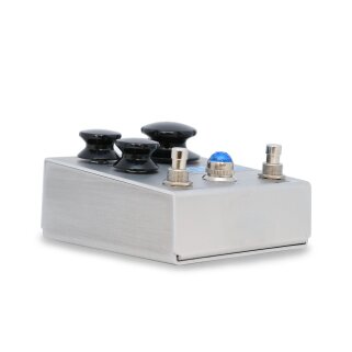 Zoma Stereo Reverb and TremoloSide Zoma Stereo Reverb and TremoloSide