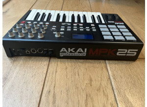 Akai Professional MPK25 (40875)
