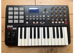 Akai Professional MPK25 (86702)