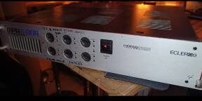 - Amplificateur A REVISER,  professionnel 6 canaux ECLER MPA6-80R, NE SALLUME PAS,  reste sur le rouge quand on appuie.contrôle