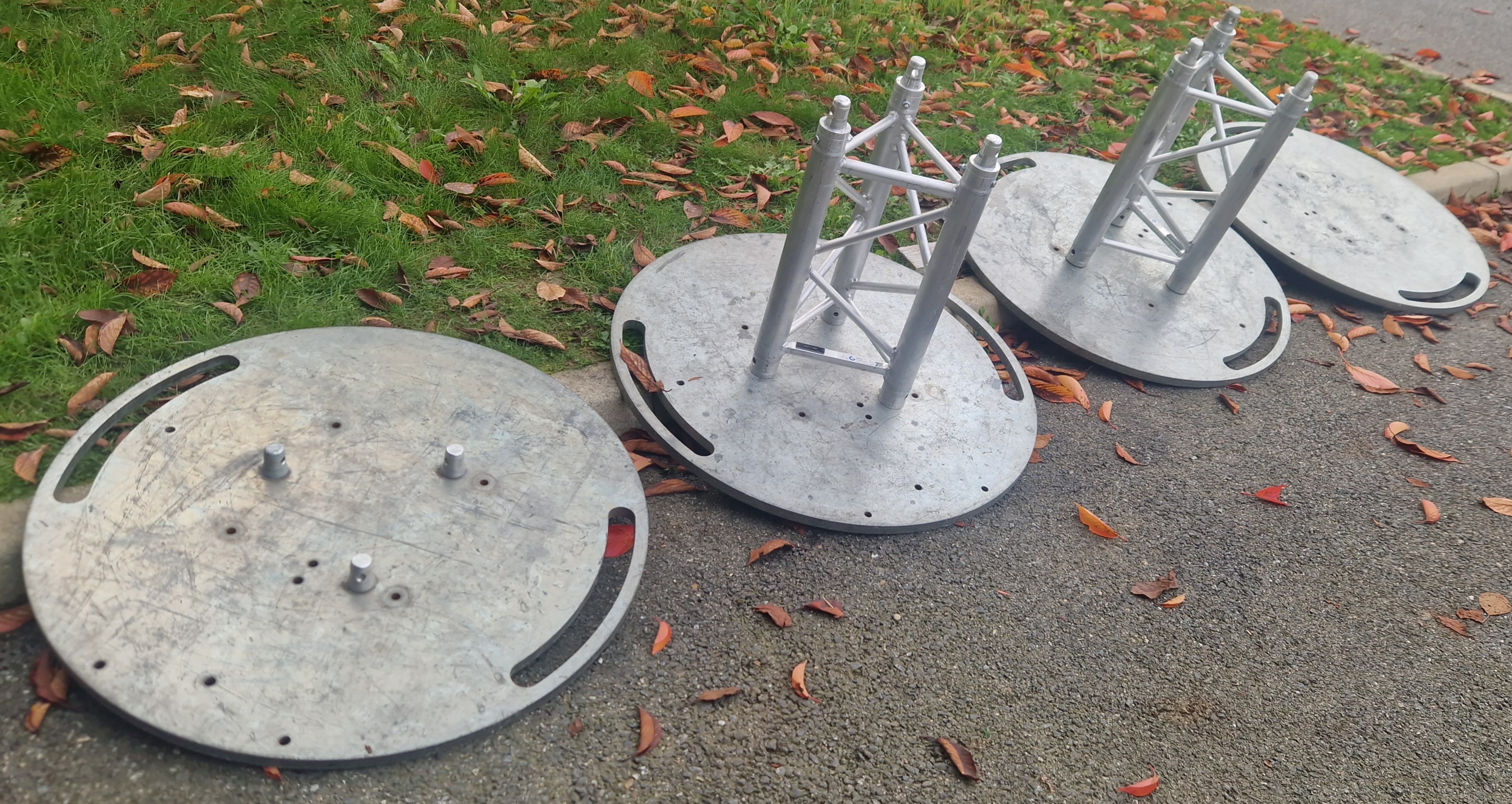 LOT : 2x Embase très lourde 90Kg