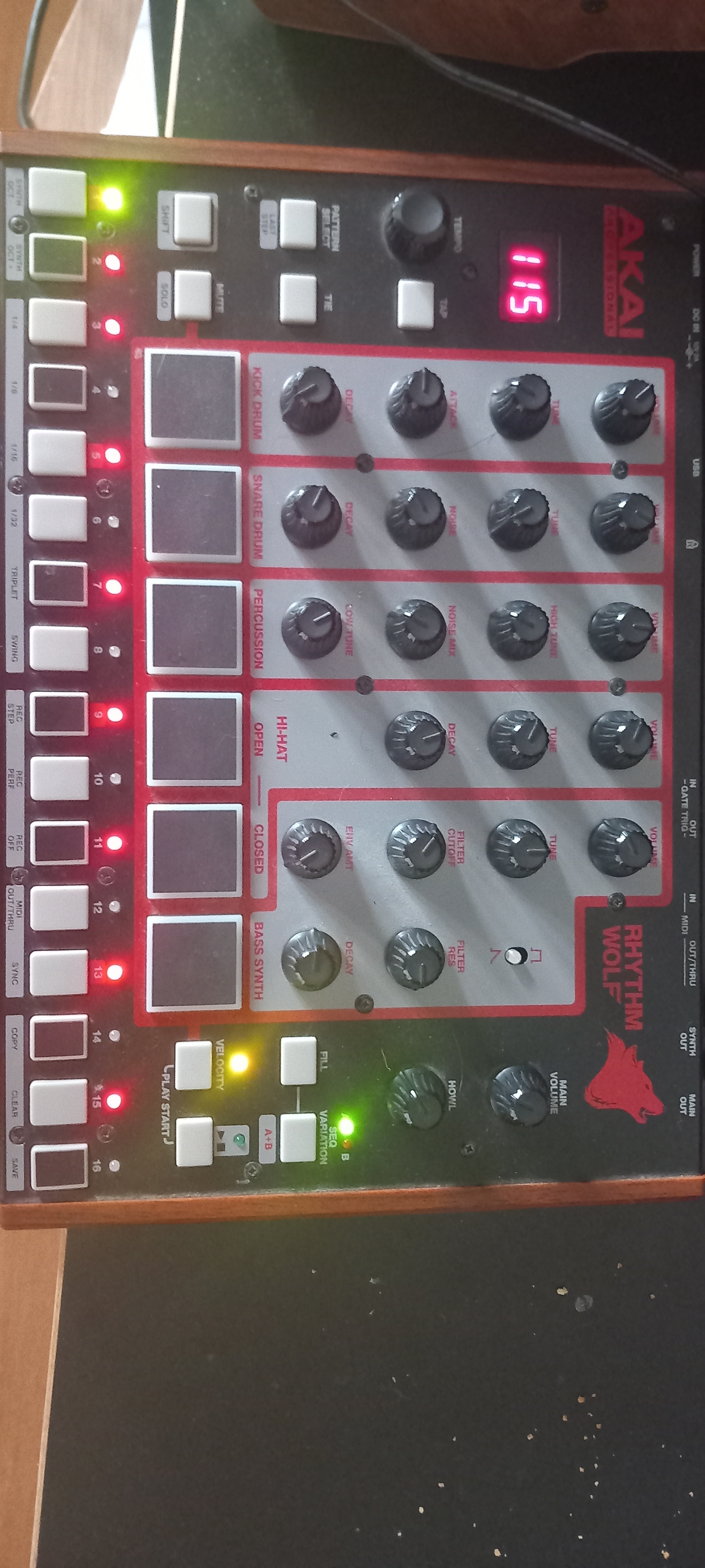 Akai Wolf analogique comme neuve 