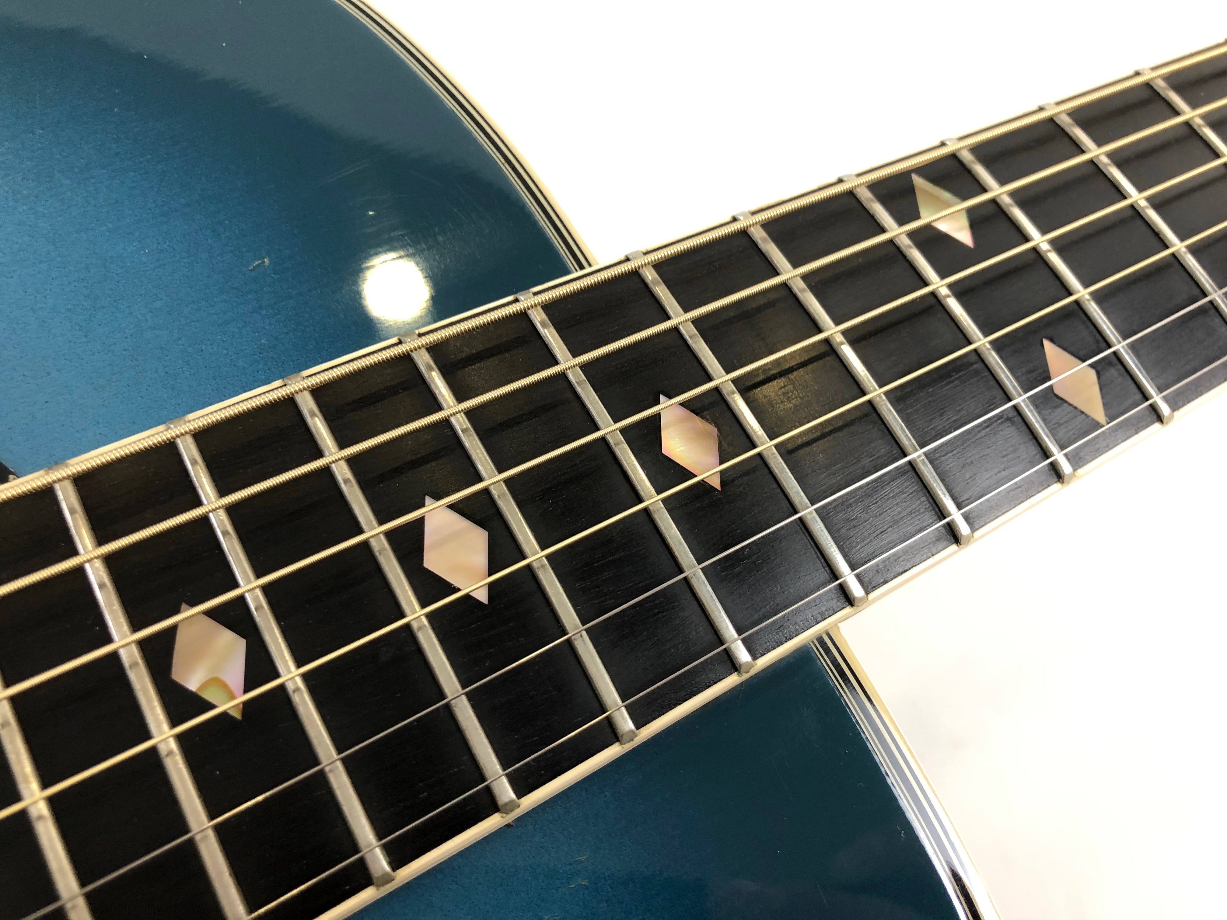 Ovation Collector's Series 1982-8 (66437)