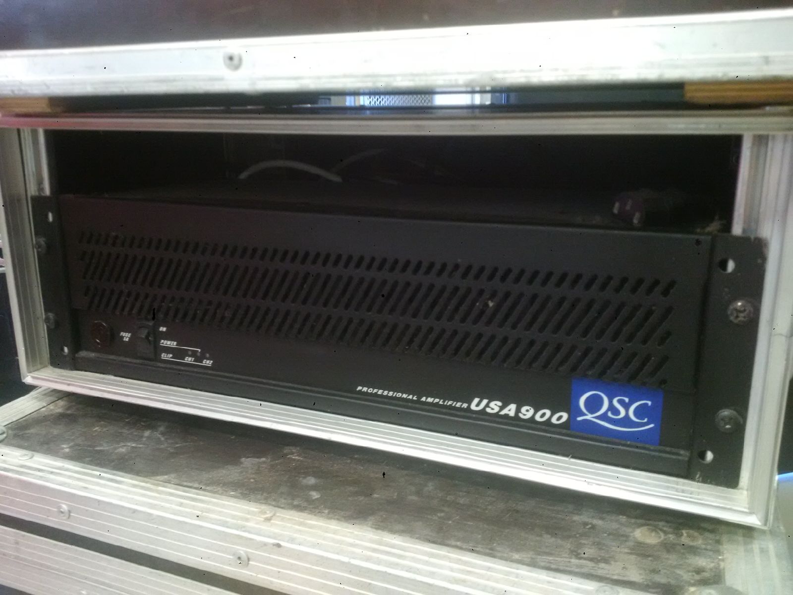 Vends Ampli QSC USA900 