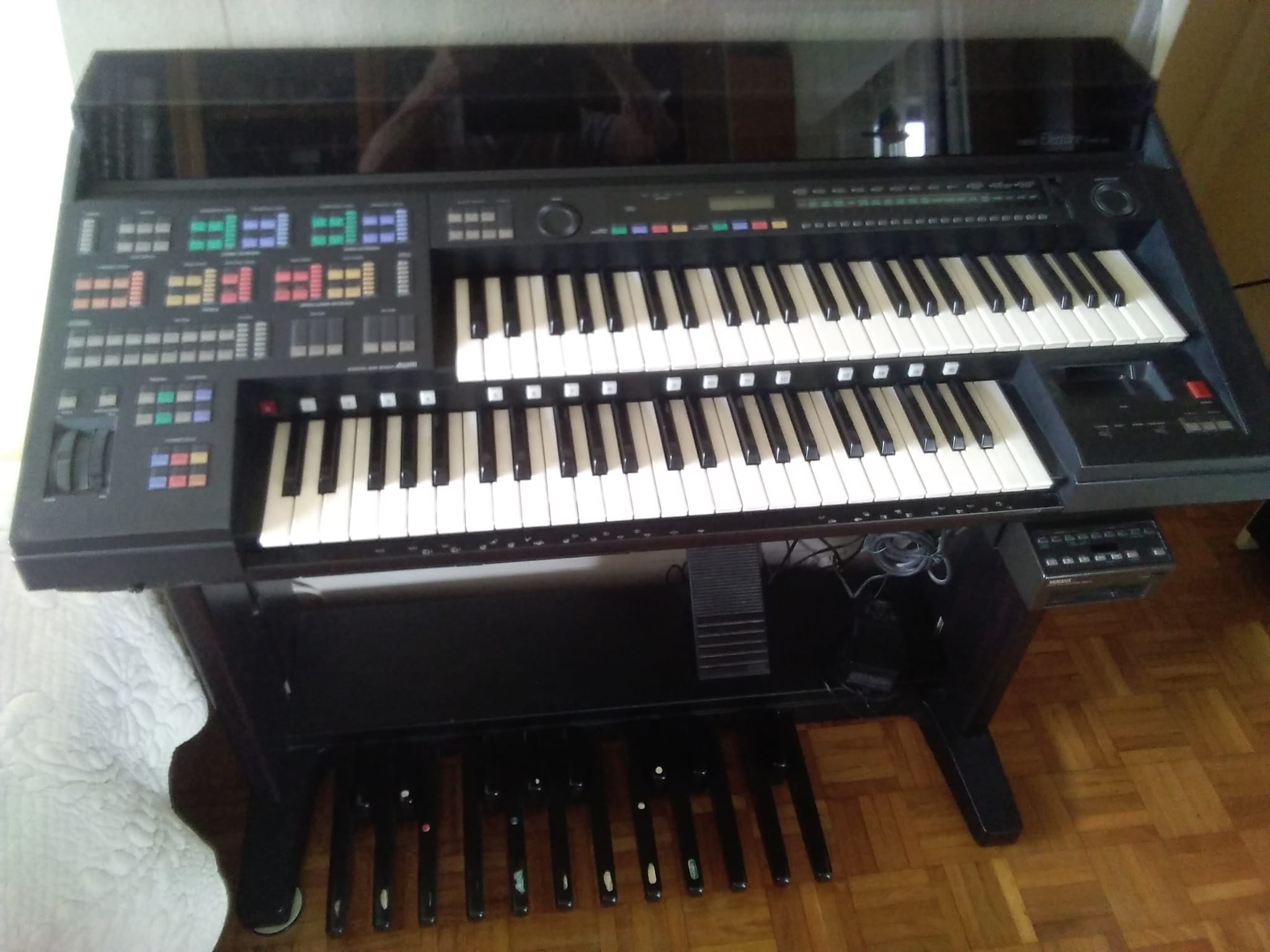 Pictures and images Yamaha Electone HS8 - Audiofanzine