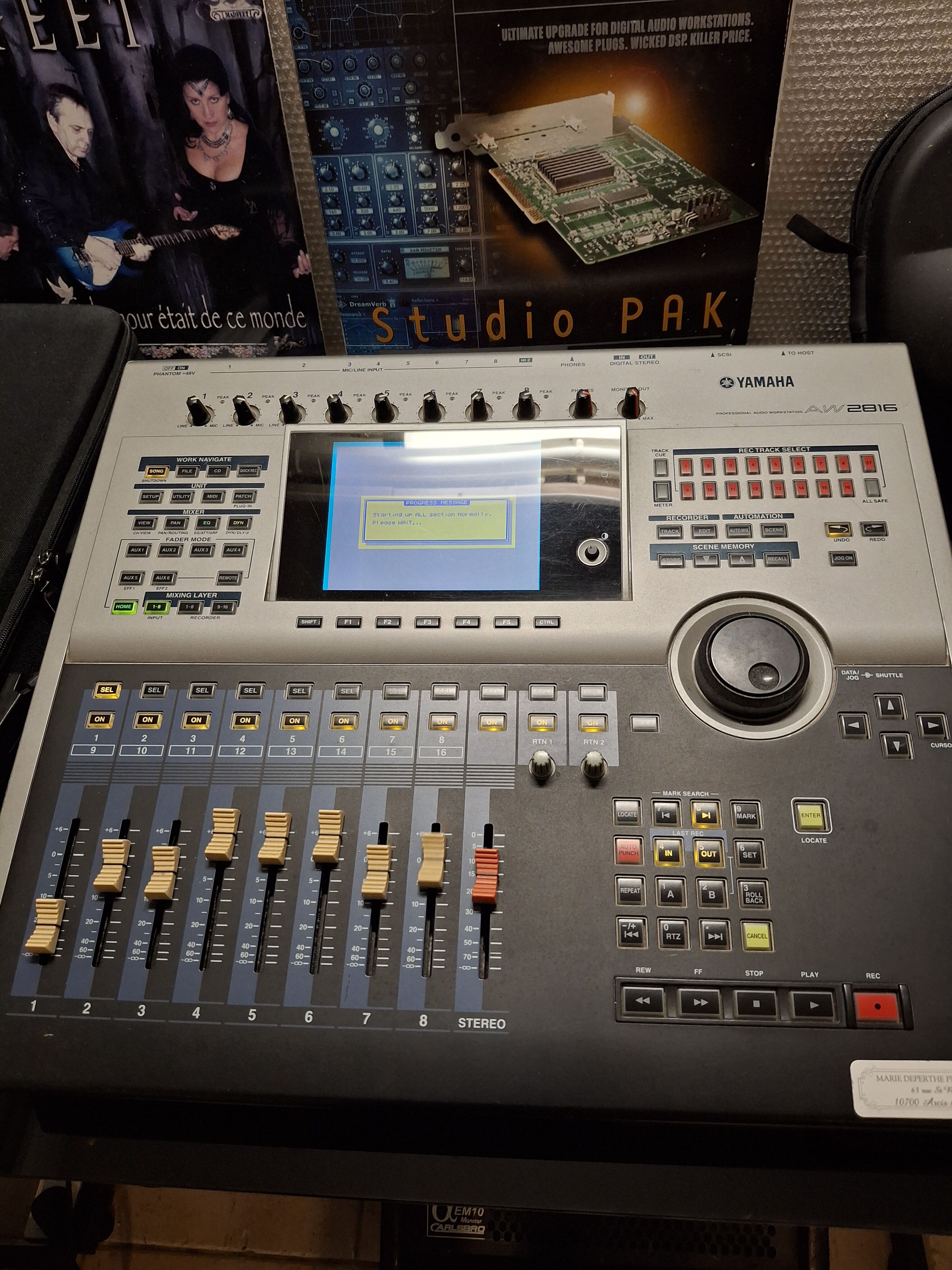 Enregistreur multipistes. 16 pistes yamaha aw 2816