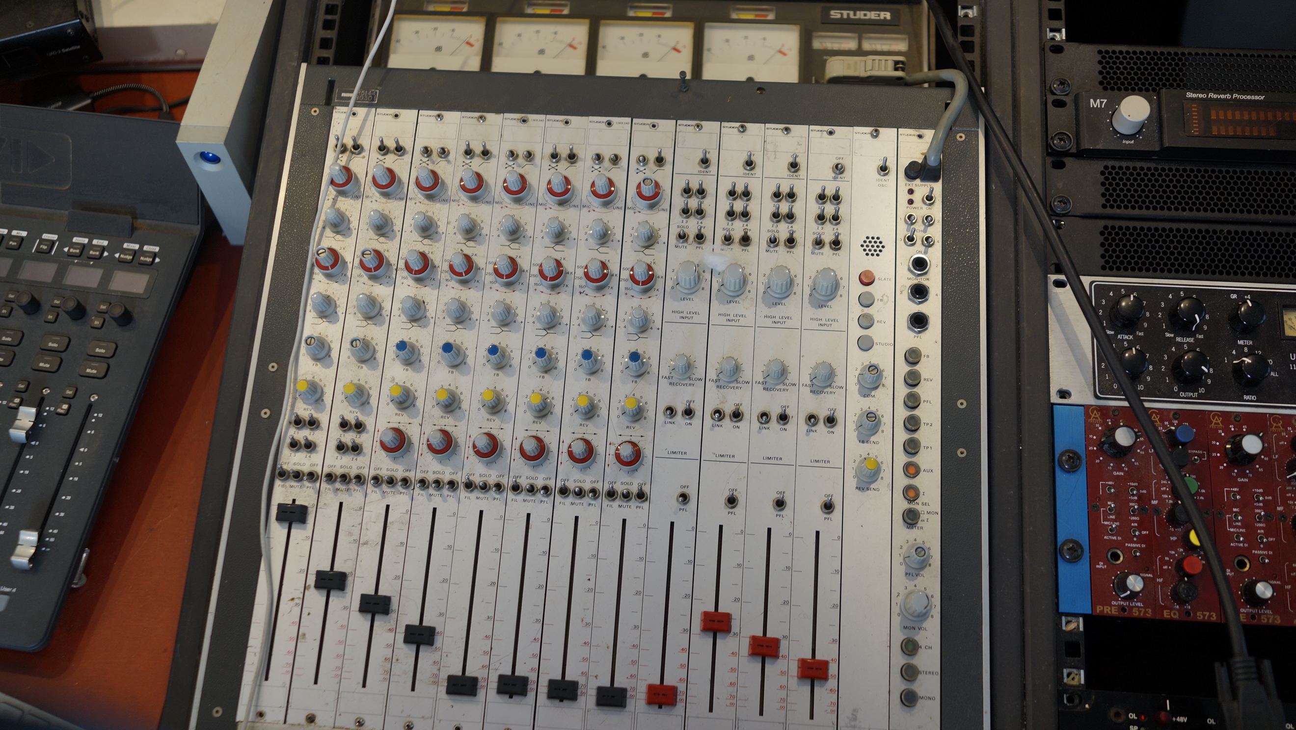 Vent Studer  169 , 8 voies recapée a neuf sur Paris , avec cadre 