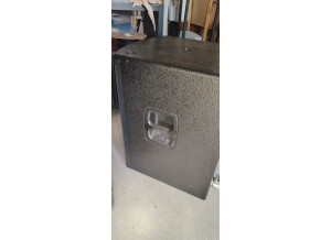 Turbosound iQ18B (42912)