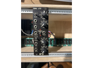 M.F.B. Dual LFO (12302)
