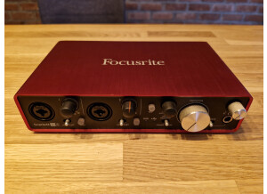 Focusrite Scarlett2 2i4 (74787)