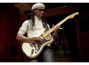 fender-nilerodgershitmakerstrat2022