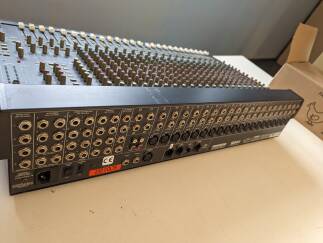 Mackie SR 24.4