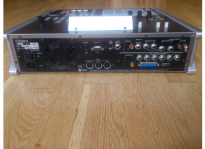 Roland MV-8000 (36815)