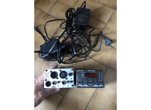 Behringer SHARK FBQ100 (68415)