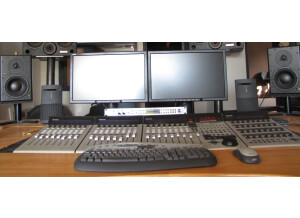 Mackie Control Universal Pro (28602)