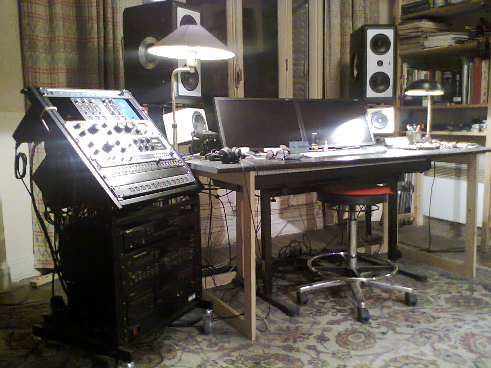 Barefoot Sound MM 27