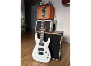 jackson-js-22-4796543@2x