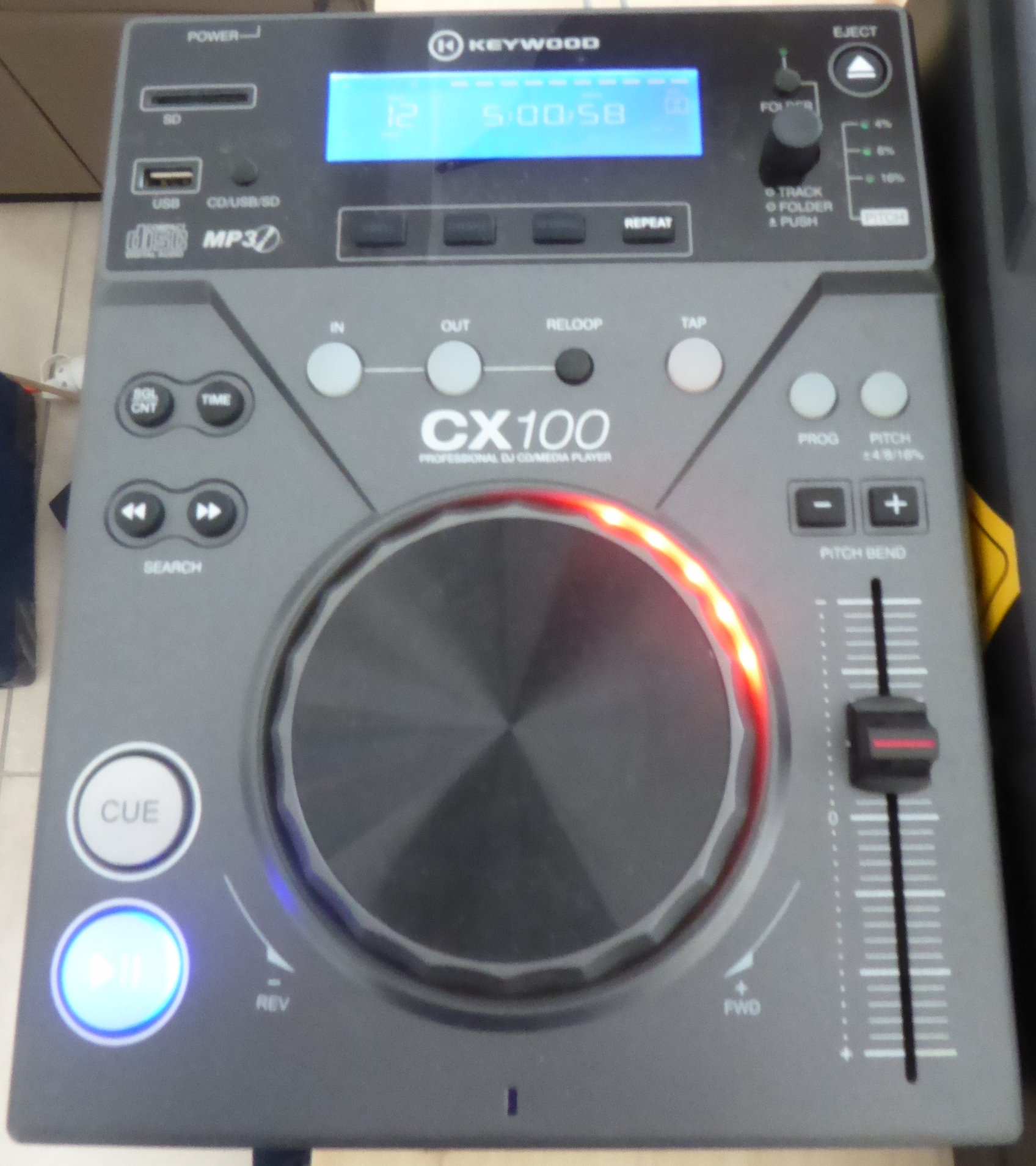 Vends Platine CD DJ à plat Keywood CX-100