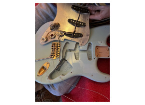 strat plaque pickups datée signée 2