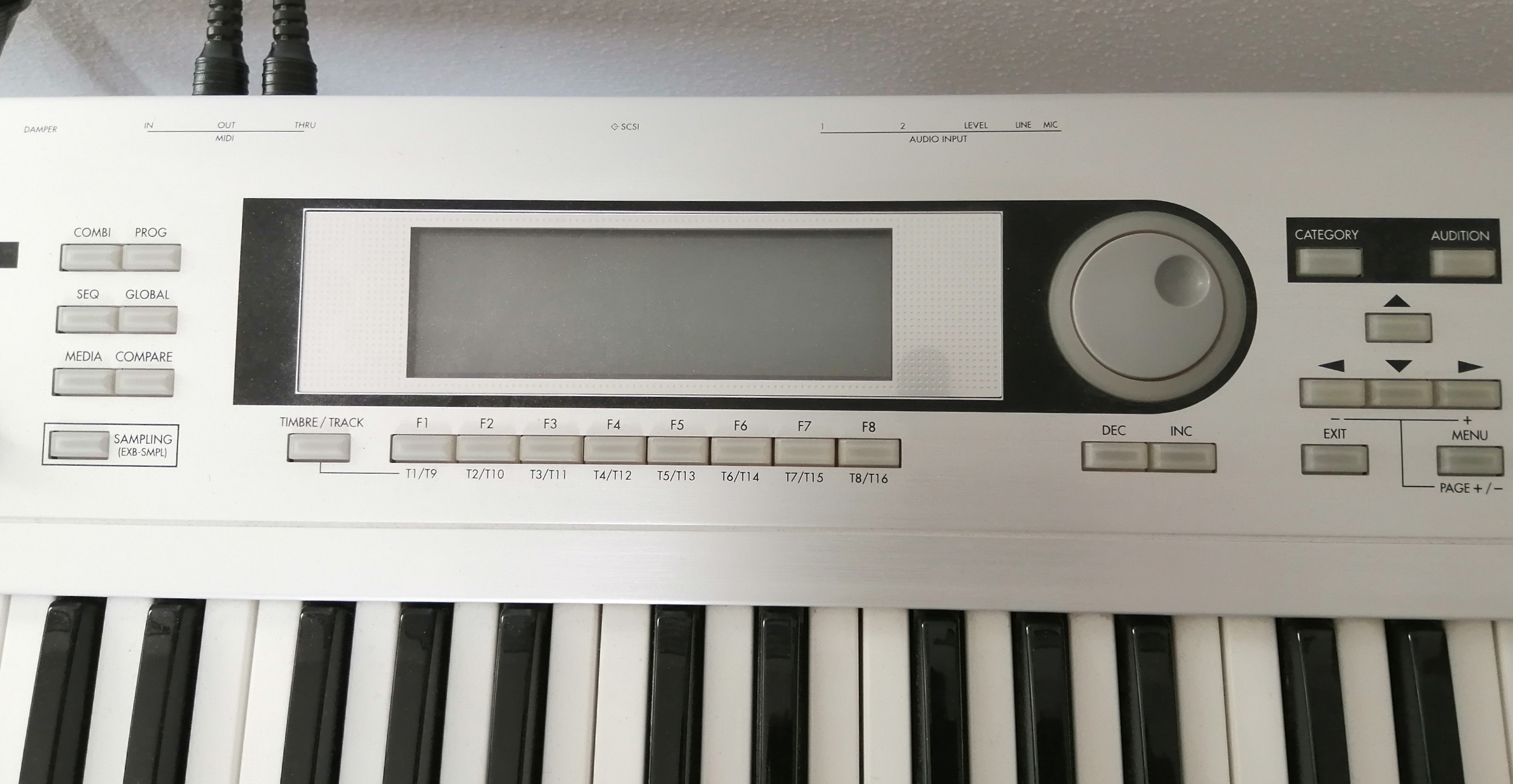 Korg Triton Le 61 (85584)