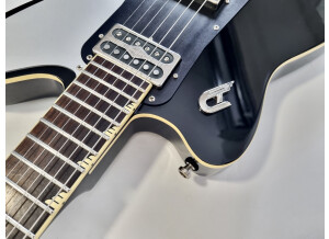 Duesenberg Falken with Radiator Tremola (4836)