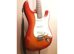 Squier Standard Stratocaster - 3-Color Sunburst Rosewood